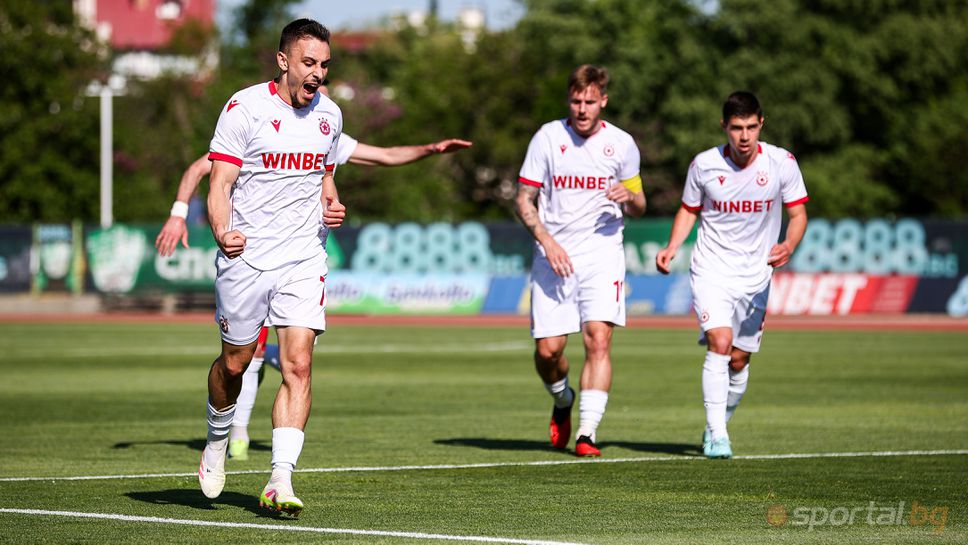 Перфектният футболист на Илиан Илиев-младши