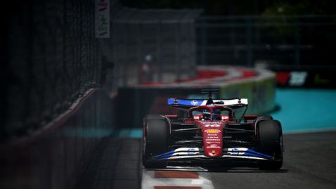 Леклер остана недоволен от темпото на Ферари