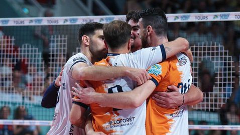 Димитър Димитров заби 22 точки, Монпелие излъга Тур в полуфинал №2