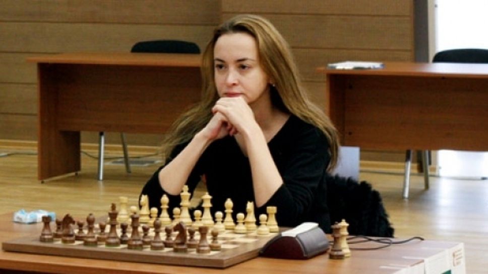 Стефанова е 30-а на Световното след четири кръга