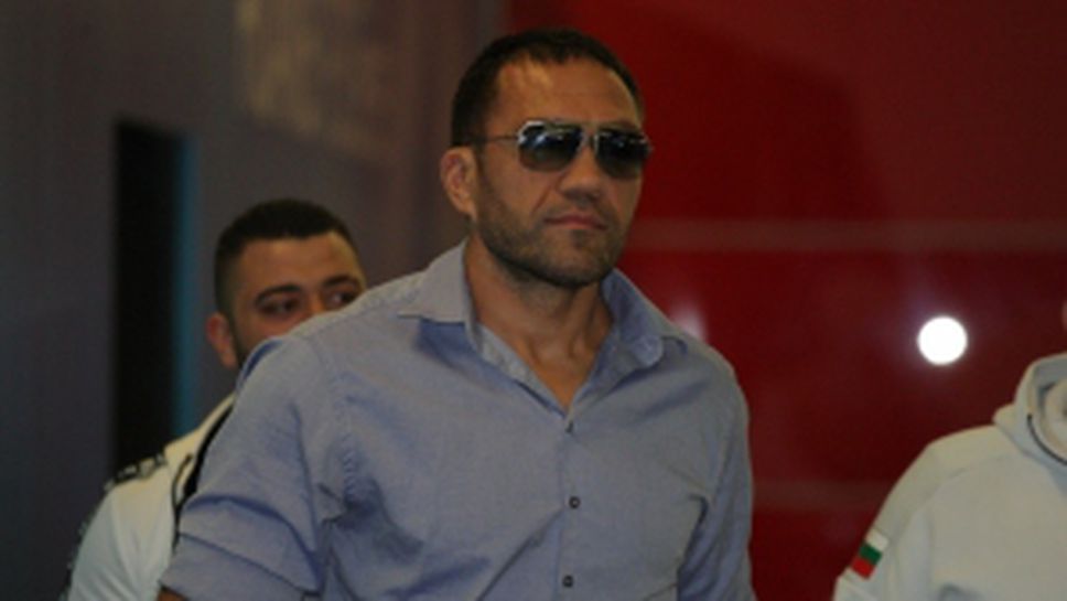 Кубрат Пулев се прибра от Америка