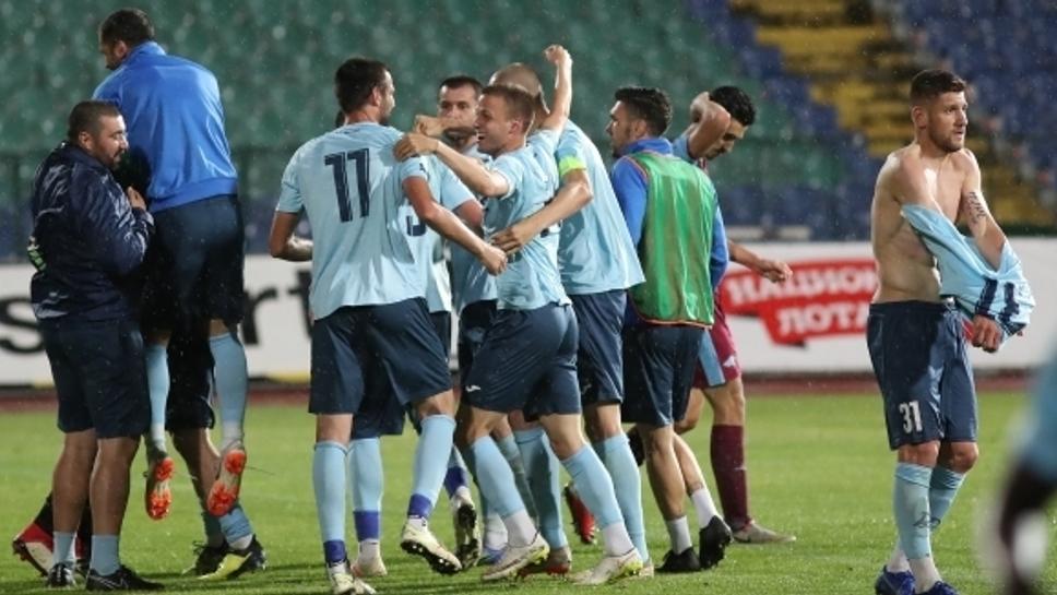 Дунав се раздели с португалец