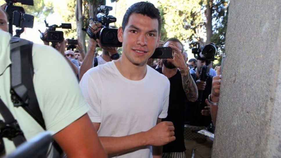 В Неапол: Лосано мина прегледите, следващият може би ще е Йоренте