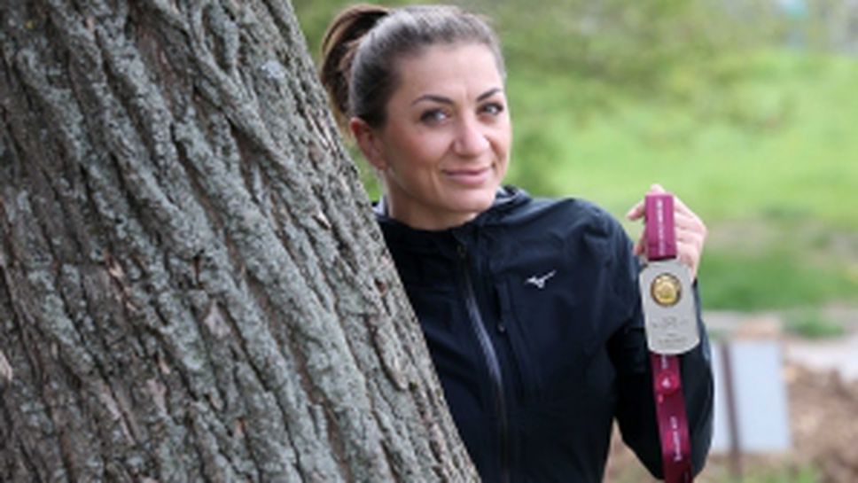 Интервю с Евелина Николова