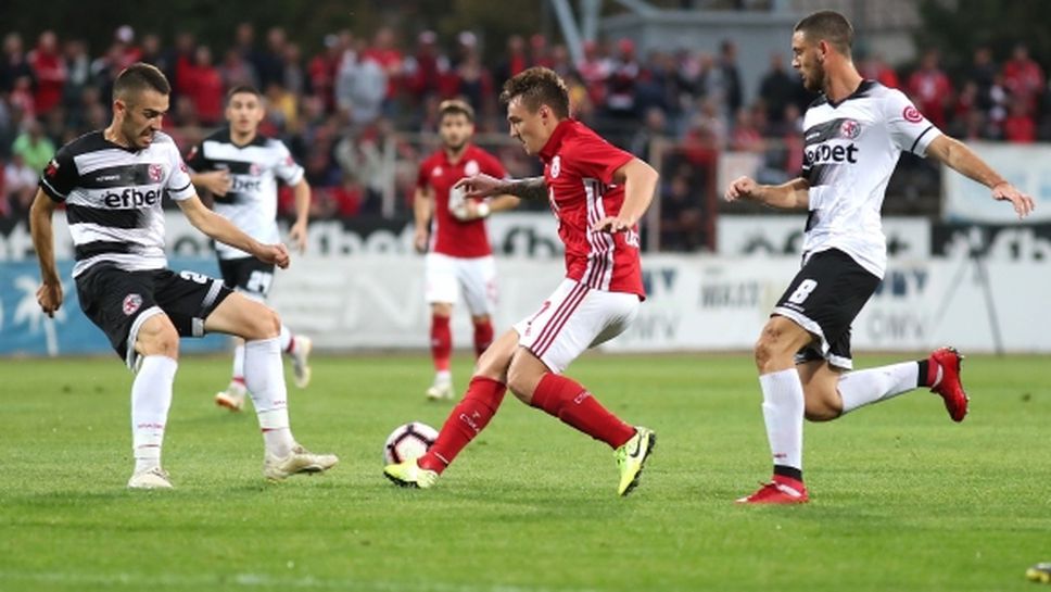 ЦСКА-София не даде шанс на Локо ГО за Купата, Тони Уот и Давидов с впечатляващ мач (видео)