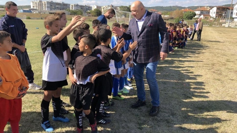 Министър Кралев се включи в редица спортни събития във Варна