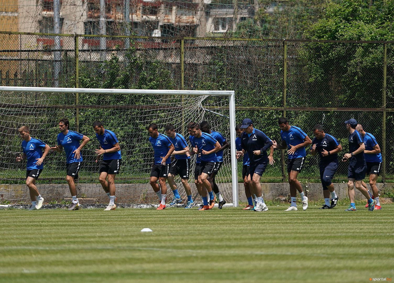 Футболистите нa Левски с открита тренировка след лагера в Добринище