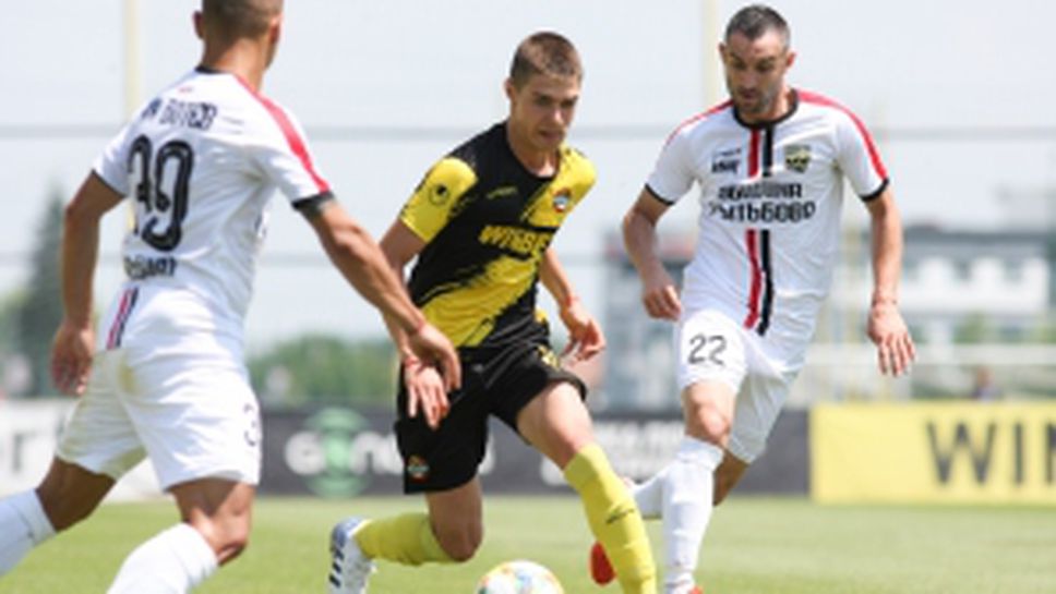 Ботев (Пловдив) - Ботев (Гълъбово)