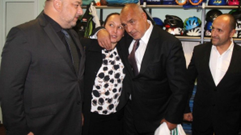 Бойко Борисов и Красен Кралев посетиха обновения "Зимен дворец"