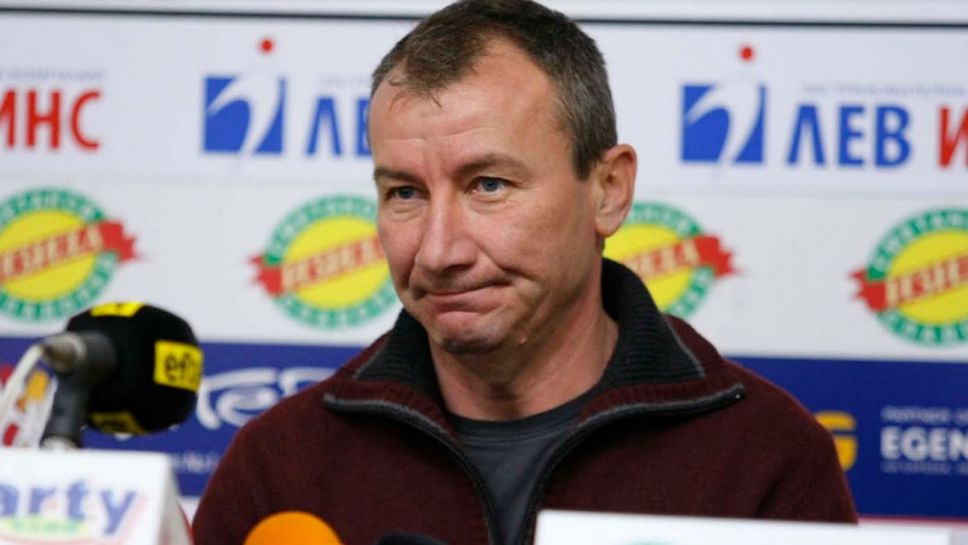 Старши треньорът на ЦСКА-София очаква повече от новите попълнения
