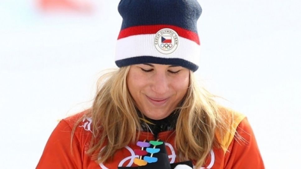 Естер Ледецка влезе в историята с олимпийски титли в ските и сноуборда