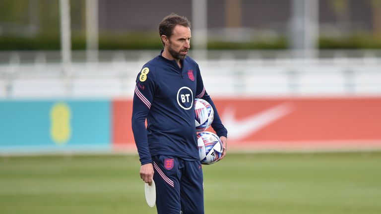  Саутгейт се надява, че в Унгария ще си извлекат поучения от затворения поради расизъм стадион 