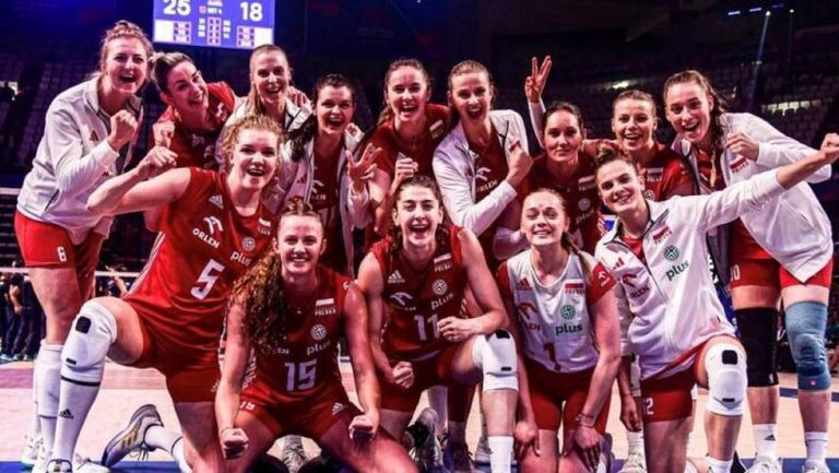 Женският национален отбор на Полша продължи с великолепното си представяне
