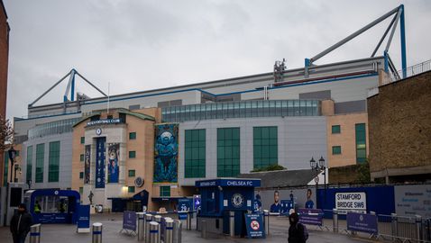  Странният случай с блокираните от Англия 2,5 милиарда паунда, откакто Абрамович продаде Челси 