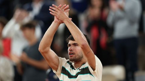 Карлос Алкарас даде само пет гейма на Томи Пол