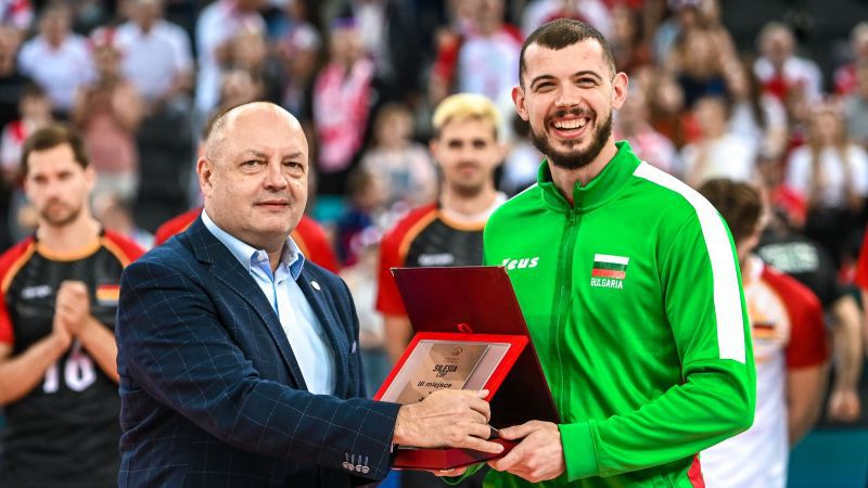 Илия Петков поздрави феновете на Гротадзолина
