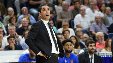 Вот на доверие от Цървена звезда за Сферопулос: Подкрепяме го изцяло, няма да има сътресения