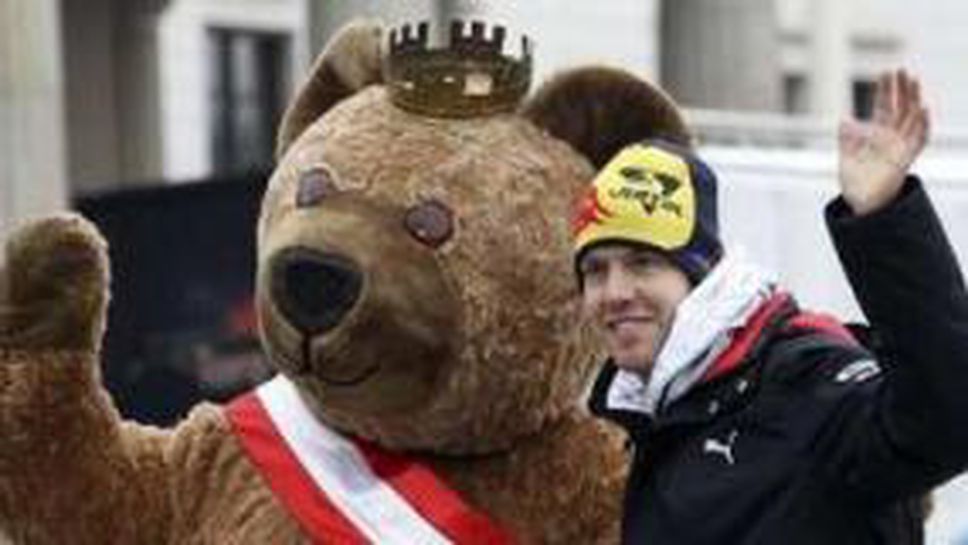 Фетел: Щастлив съм в Ред Бул, но виждам бъдещето си във Ферари