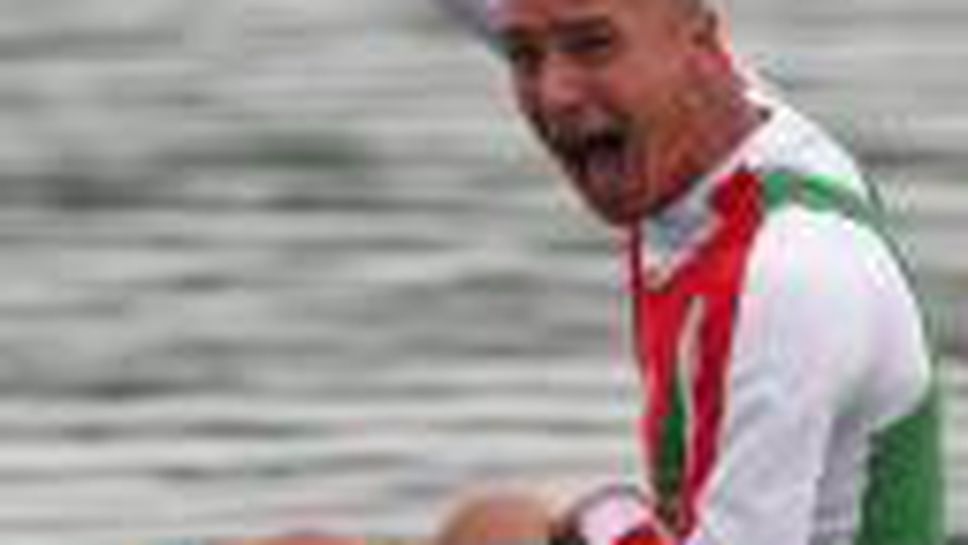 Световният шампион Александър Александров и българските гребци на СП в Линц