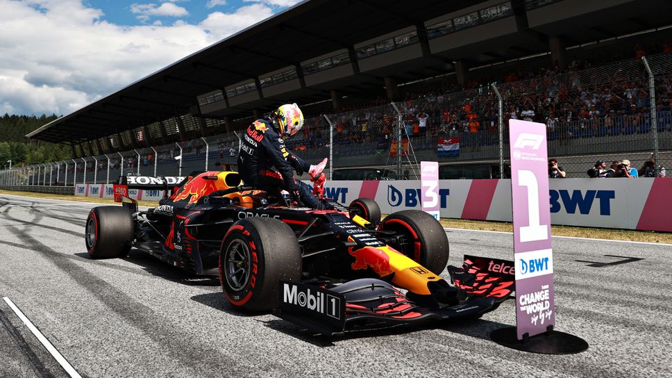 Невероятен Верстапен с втори пореден полпозишън в Австрия, Хамилтън едва четвърти