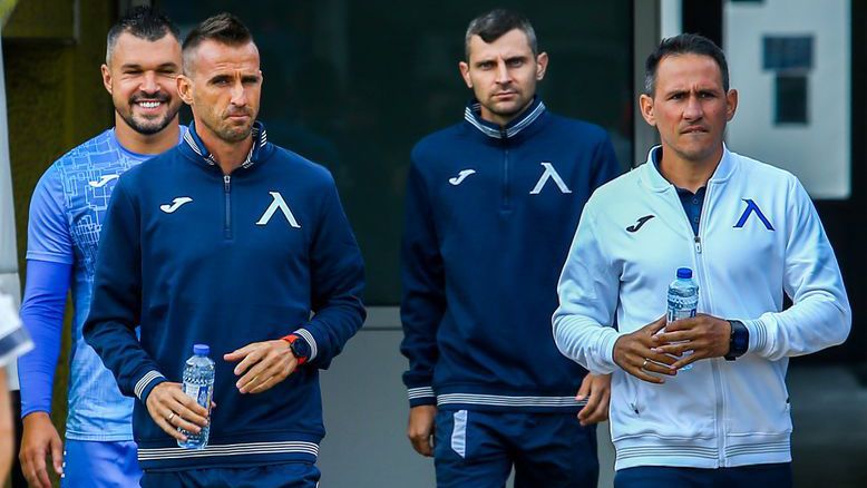 Миланов: Само говорим, хубаво е и да се случват някои неща