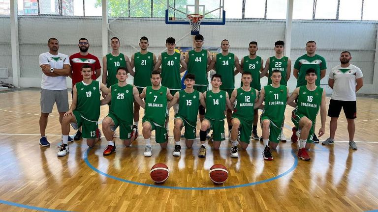 Първата четвърт беше равностойна макар македонците да водеха през повечето