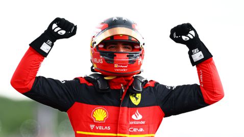  Карлос Сайнц с първа победа във Формула 1 след една луда Гран При на Англия 