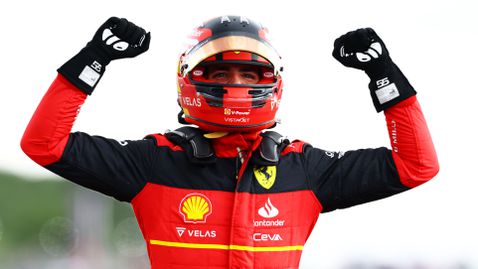 Карлос Сайнц с първа победа във Формула 1 след една луда Гран При на Великобритания