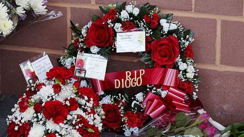  Кристиано, Моуриньо, клубове, политици, както и доста звезди показаха тъгата си от загубата на Жота 