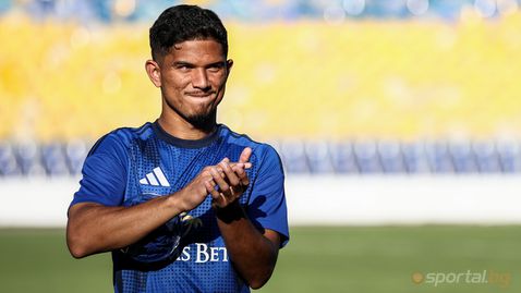 Евертон Бала посочи на коя позиция се чувства най-удобно и даде определение за Веласкес