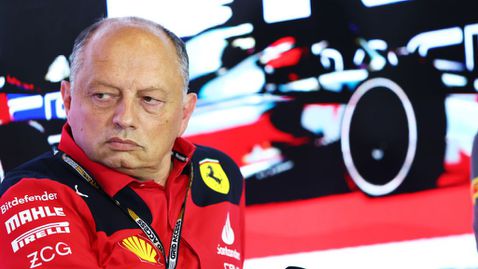 Васьор: Наказанието на Сайнц е тежък удар за Ферари