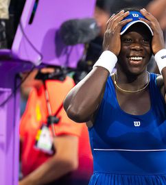 Мбоко продължава да мечтае за титлата в Монреал след успех над Рибакина