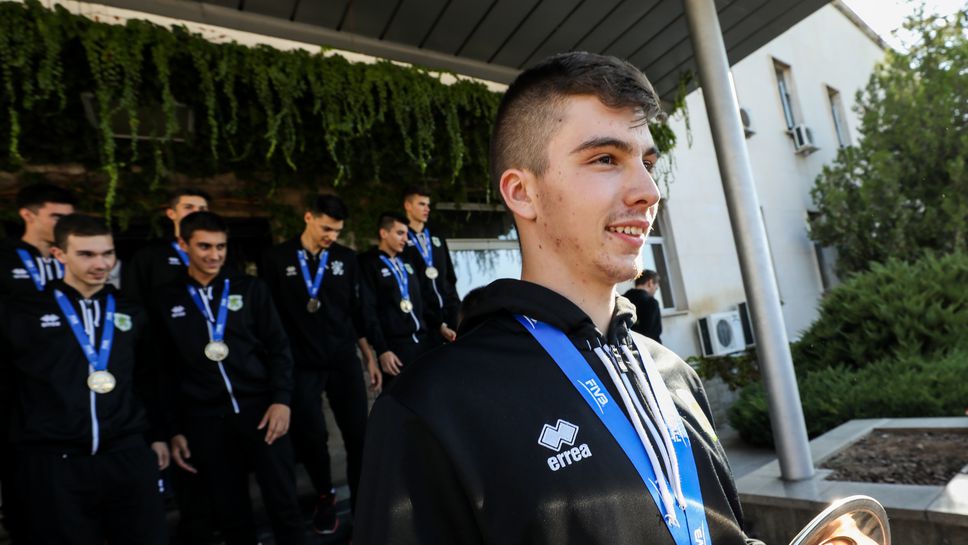 Волейболистите се завръщат след сребърния медал от Световното първенство в Иран