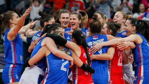 Турция спечели маратонски гейм с 34:32, но Сърбия ще играе на финала на Евро 2021🏐