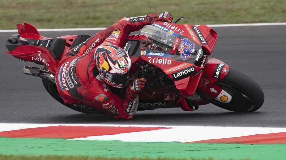 Джак Милър поведе преди квалификацията на „Мизано“