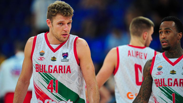 Звездите на националния отбор по баскетбол на България Александър Везенков