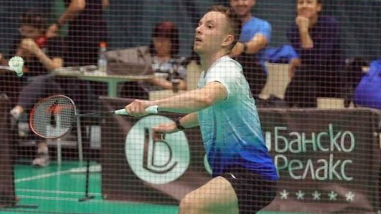 Димитър Янакиев отпадна на четвъртфиналите на международния турнир по бадминтон