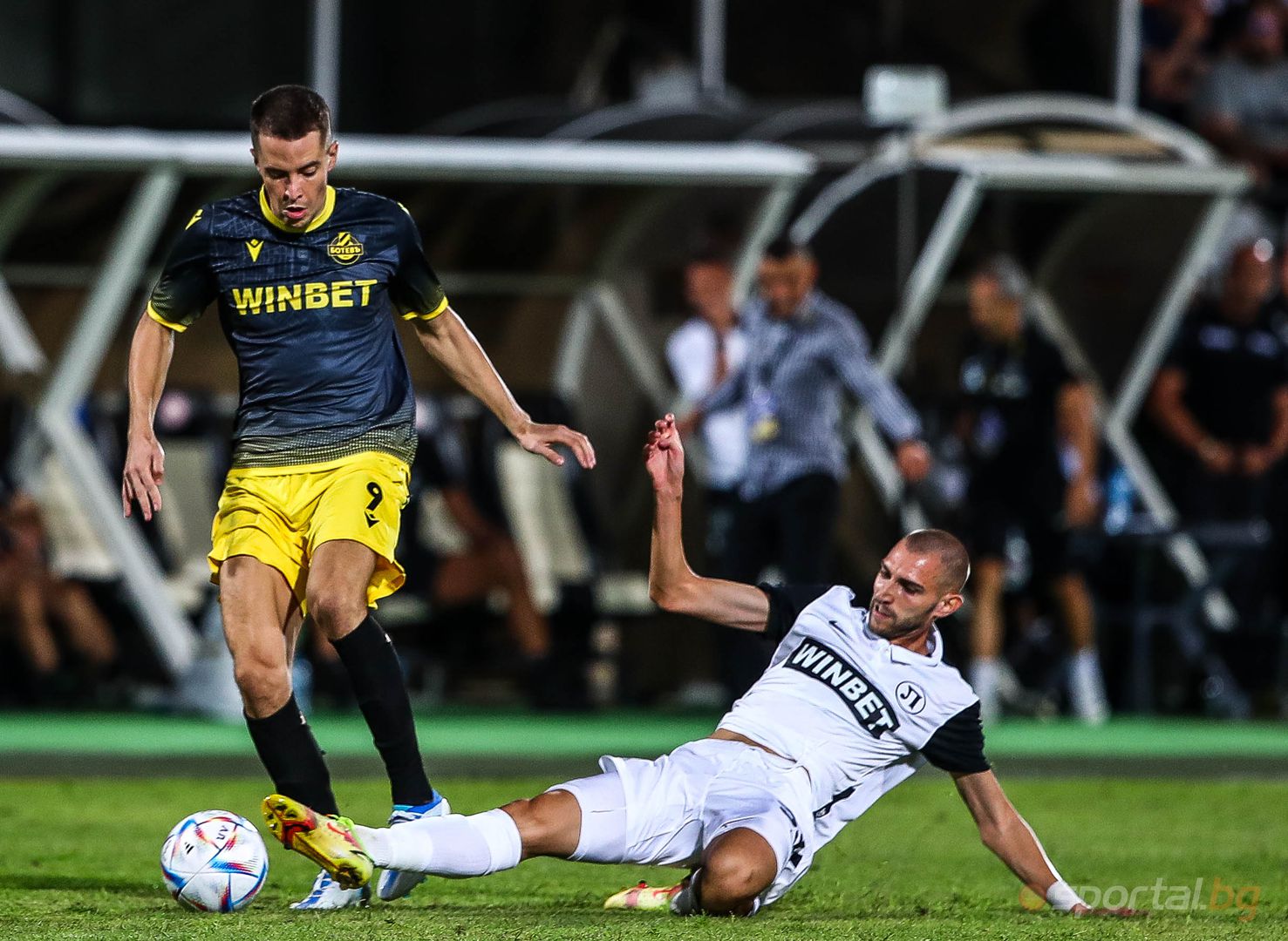  Локомотив (Пловдив) - Ботев (Пловдив) 