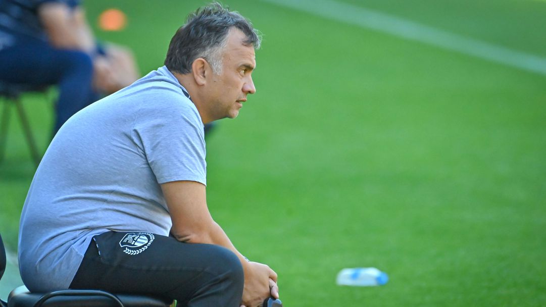 Шеф на Хебър коментира готви ли се треньорска промяна в клуба