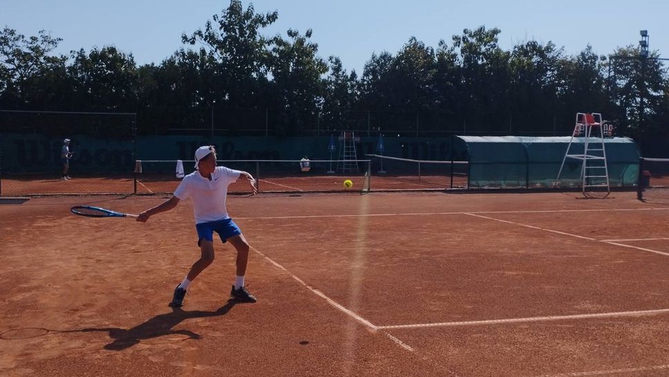 13 българчета се класираха за осминафиналите на ITF турнира в Бургас