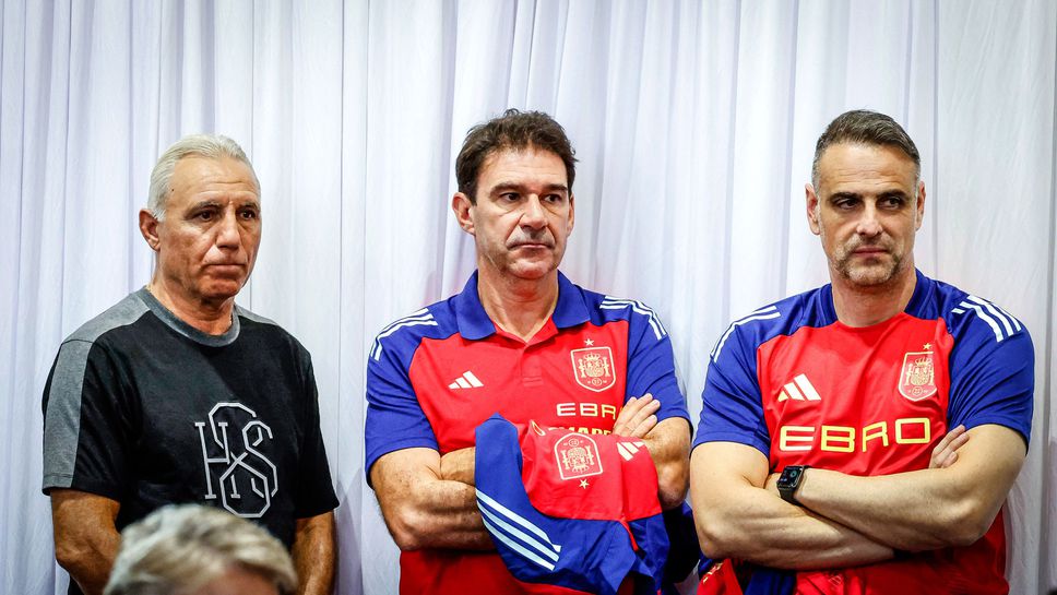 Христо Стоичков се появи на пресконференцията на Де ла Фуенте преди двубоя с България