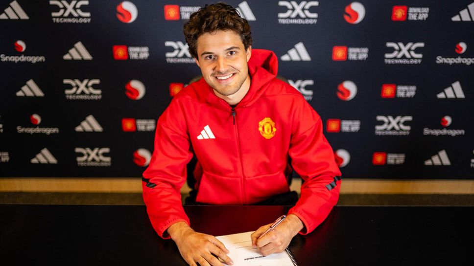 Ще реши ли Ламенс проблемите на вратата в Манчестър Юнайтед?