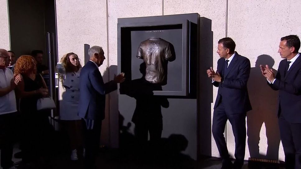 На базата на Португалия откриха паметник в памет на Диого Жота