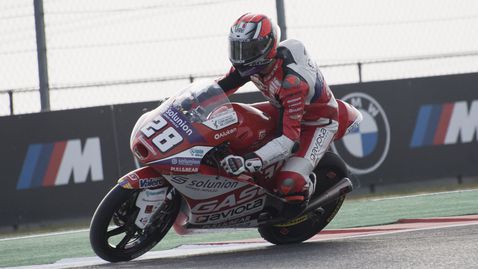 Испанец със странна първа победа в Moto3