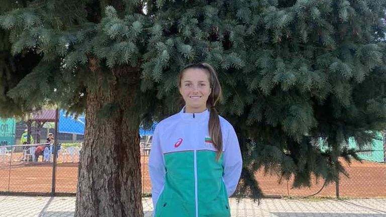 Младата българска тенисистка Росица Денчева преодоля квалификациите на международния турнир