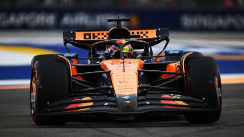 Пиастри поведе пред Хаджар и Верстапен под прожекторите в Сингапур