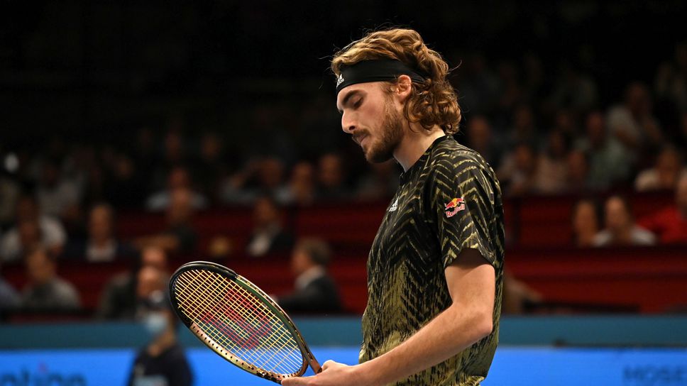 Контузия спря Циципас в Париж