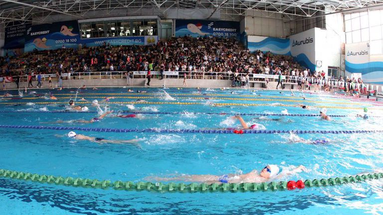 Женската щафета на ПСК Черно море постави нов клубен рекорд