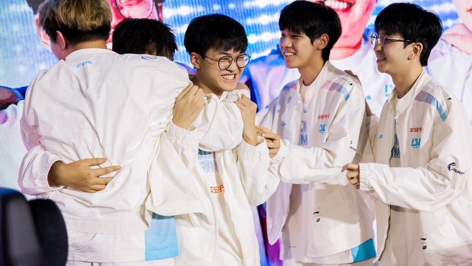 BLG и WBG са първите полуфиналисти на Worlds