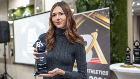 Ангелина Топич пред Sportal.bg: Когато бях малка, постоянно гледах видео на световния рекорд на Стефка Костадинова